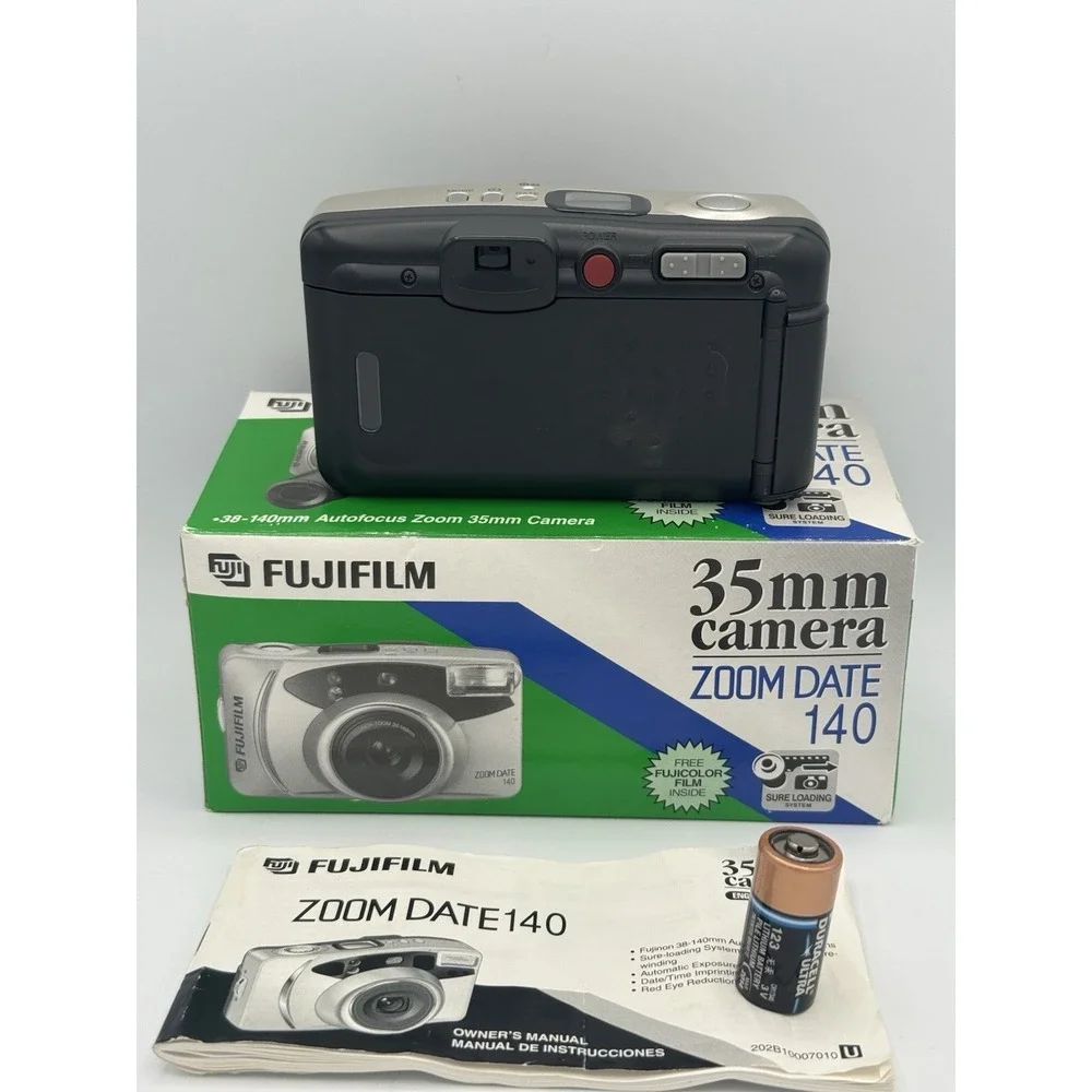 Vintage Fujifilm Zoom Date 140 Point Shoot 35mm Film Camera Silver Untested